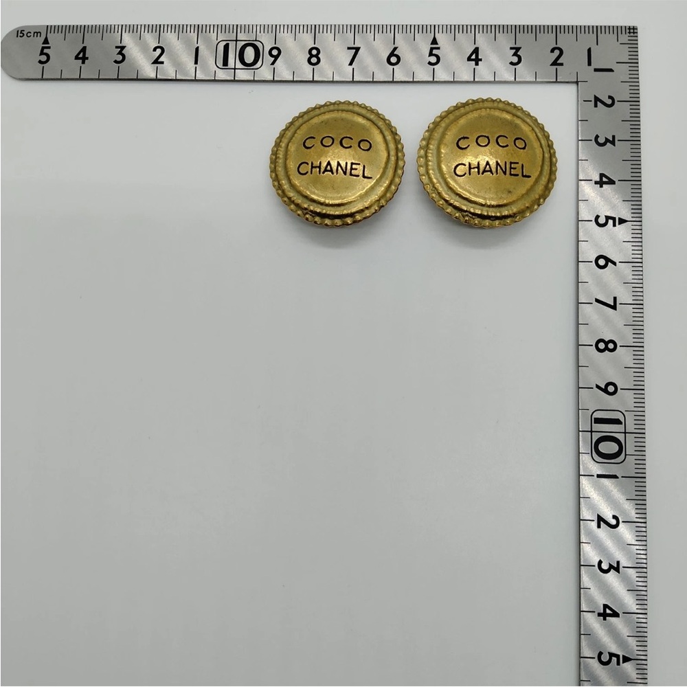AUTH Chanel Vintage Brushed Gold Earrings - Picture 8 of 9